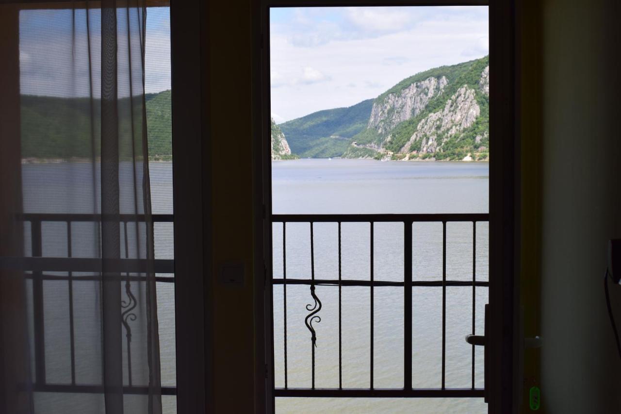 Casa Beasarah. Villa Dubova Buitenkant foto
