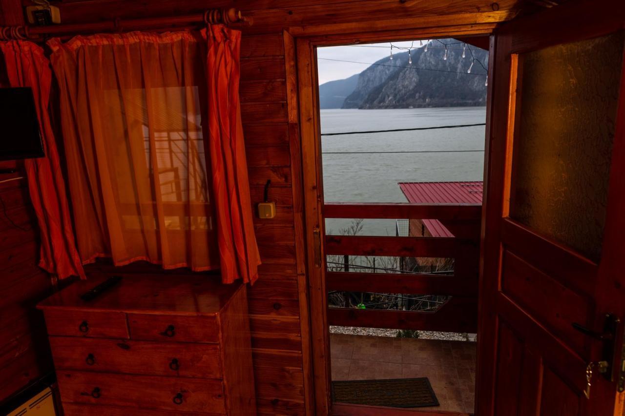 Casa Beasarah. Villa Dubova Buitenkant foto